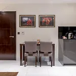 蔓西欧套房公寓式酒店 * 利兹