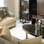 蔓西欧套房公寓式酒店 *